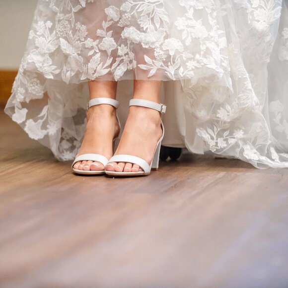 Allure Bridal, Allure Romance Style 3508L Ivory - Picture 7 of 13